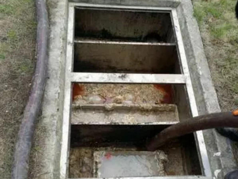 喀喇沁隔油池清理